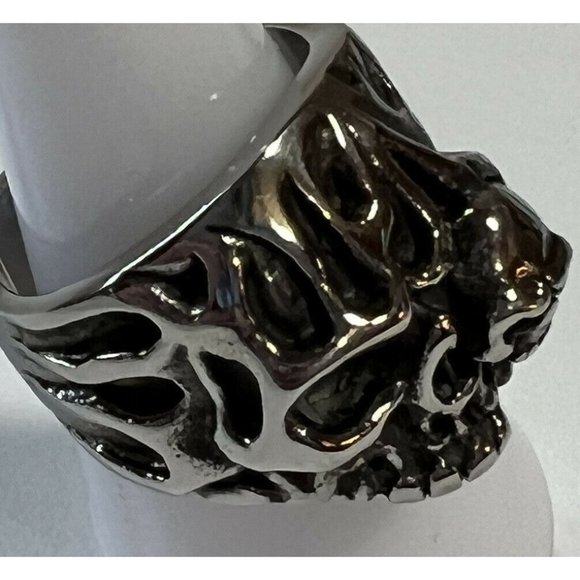 Jewelry Ring New Stainless Steel Skull 10 mm Biker Silver Tone Never Rust S-7.75 - Picture 2 of 5